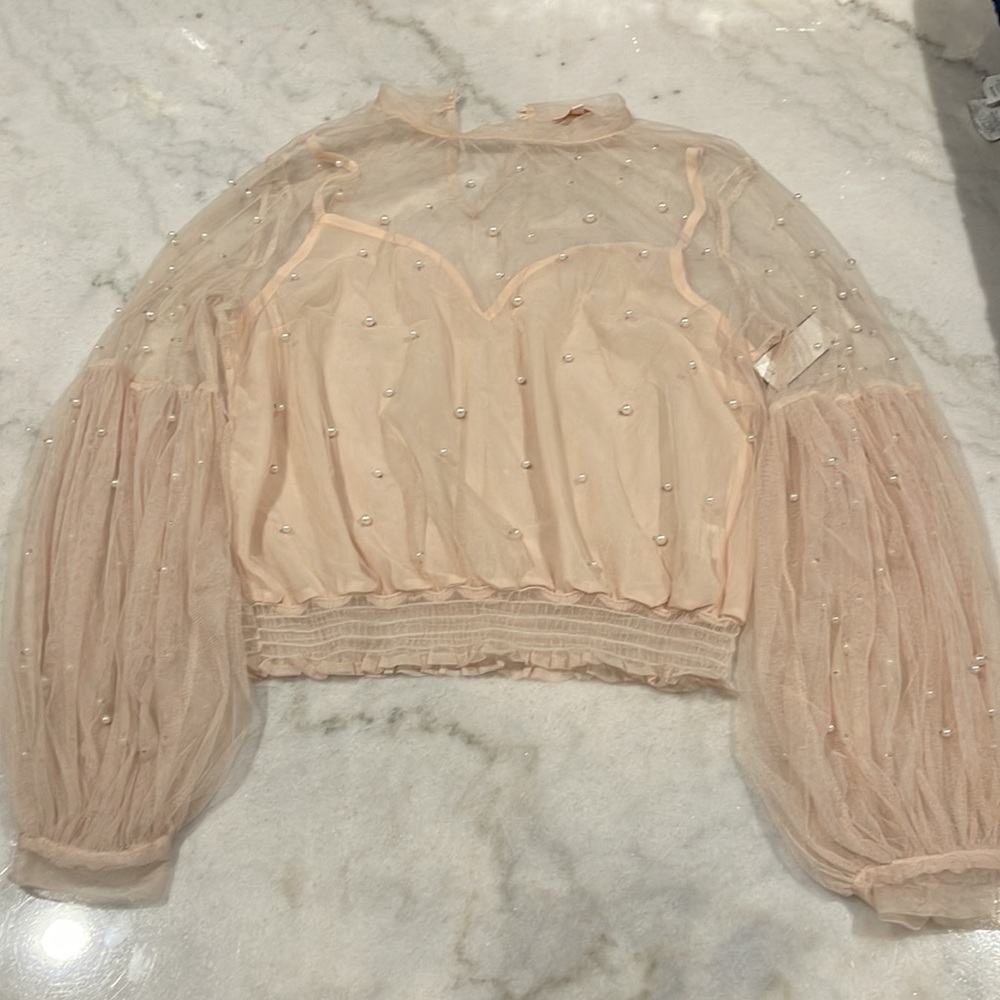 Womens pearl accent top - Picture 2 of 4